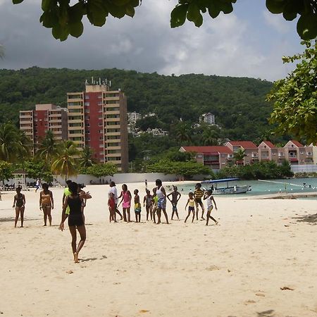 Appartamento Alva Mae Ocho Rios Esterno foto